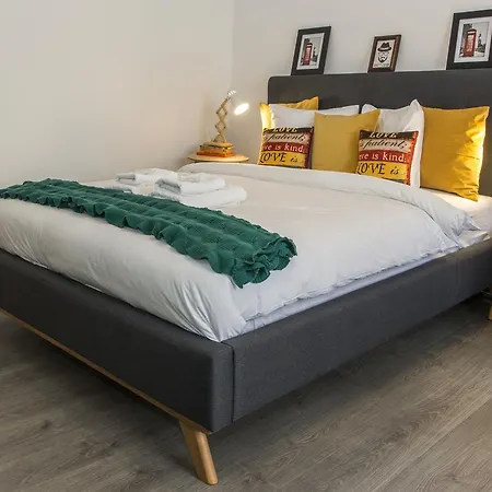 Apartment Premium By Mrg