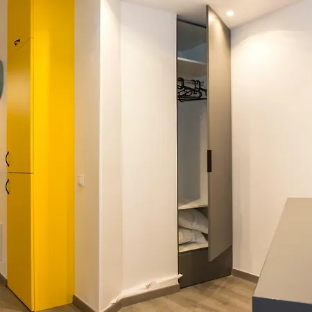 Apartment Premium By Mrg