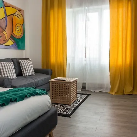 Premium By Mrg Bucharest