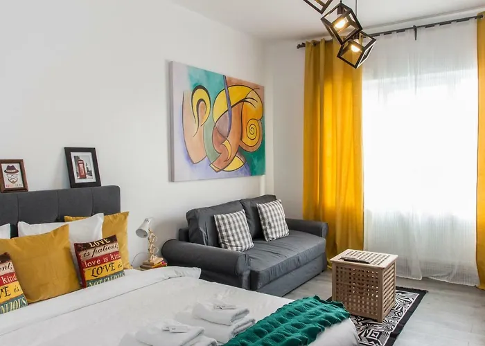 Premium By Mrg *