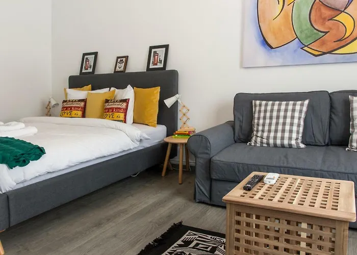 Premium By Mrg * Bukurešť